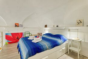 Two Levels Apt In Historical Building