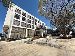 CARREY HOTEL- Accommodation BB-MICE