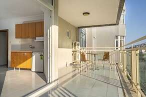 Kleopatra Carmen Apart