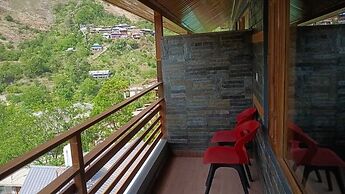 Tirthan Villa Resort