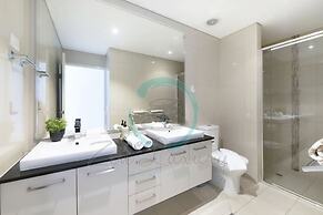 City Skyline Escape Office Parking