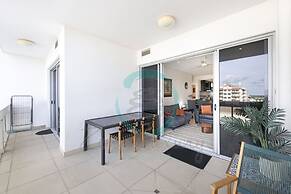 City Skyline Escape Office Parking