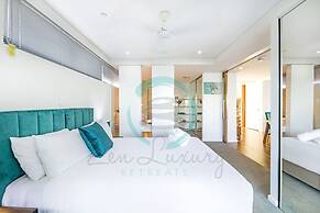 The Lava Lounge Panoramic Rooftop Holiday Retreat