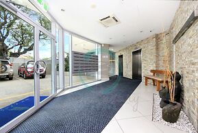 The Lava Lounge Panoramic Rooftop Holiday Retreat