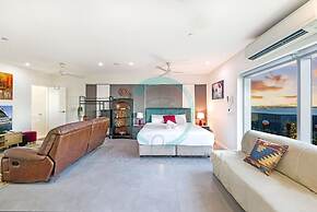 The Lava Lounge Panoramic Rooftop Holiday Retreat