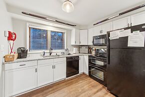 Hedges 7j - Comfortable Mountain Retreat 3 Bedroom Townhouse