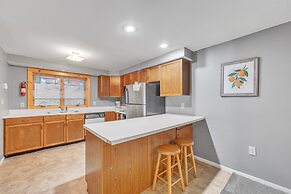 Powder Pass 11j - Cozy End Unit Retreat 3 Bedroom Townhouse