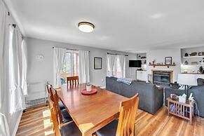 Upper Sleighride 25l - Wrap-around Deck End Unit 3 Bedroom Townhouse