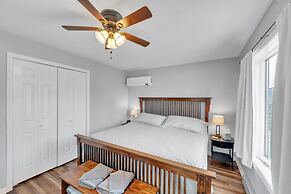 Upper Sleighride 25l - Wrap-around Deck End Unit 3 Bedroom Townhouse