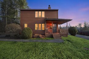 Little Cloud 10m Retreat With Adirondack Charm 1 Bedroom Townhouse