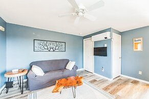 Little Cloud 10m Retreat With Adirondack Charm 1 Bedroom Townhouse