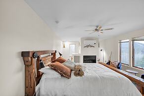 Little Cloud 10m Retreat With Adirondack Charm 1 Bedroom Townhouse