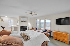 Little Cloud 10m Retreat With Adirondack Charm 1 Bedroom Townhouse