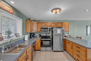 Lies 18n - Cozy & Scenic Mountain Retreat 3 Bedroom Townhouse