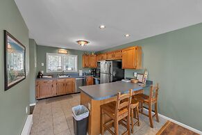 Lies 18n - Cozy & Scenic Mountain Retreat 3 Bedroom Townhouse