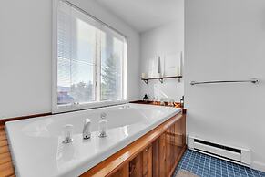 Lies 18n - Cozy & Scenic Mountain Retreat 3 Bedroom Townhouse