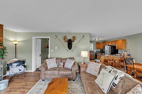 Lies 18n - Cozy & Scenic Mountain Retreat 3 Bedroom Townhouse