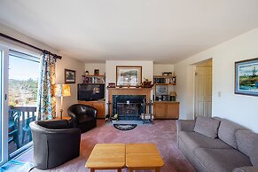 Pete Gay 11d - Spacious & Family-friendly Getaway 3 Bedroom Townhouse