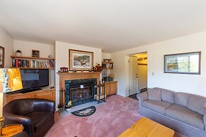 Pete Gay 11d - Spacious & Family-friendly Getaway 3 Bedroom Townhouse