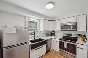 Sleeping Bear Cozy Corner End Unit 1 Bedroom Townhouse