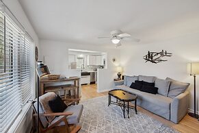 Sleeping Bear Cozy Corner End Unit 1 Bedroom Townhouse