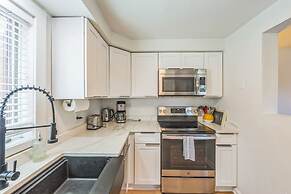 Sleeping Bear Cozy Corner End Unit 1 Bedroom Townhouse