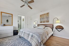 Sleeping Bear Cozy Corner End Unit 1 Bedroom Townhouse