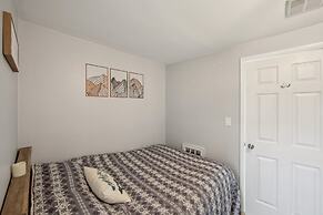 Hullabaloo 23e - Upgrade End Unit With Mountain Views 2 Bedroom Townho