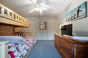 Cloud 50g - The Ultimate Adirondack Experience 3 Bedroom Townhouse