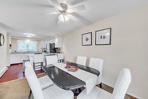 Santanoni 60h - Renovated Townhome With Privacy 2 Bedroom Townhouse