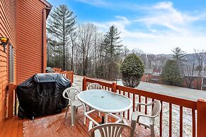 Santanoni 60h - Renovated Townhome With Privacy 2 Bedroom Townhouse