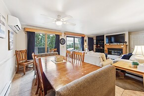 Twister 68i - Mountain Retreat With Stunning Views 3 Bedroom Townhouse