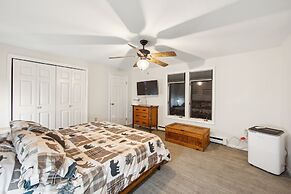 Hudson 76i - A Stylish Mountain Retreat 2 Bedroom Townhouse