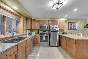Otter Slide 78i - A Cozy Mountain Retreat 2 Bedroom Townhouse