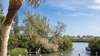 Longboat Bay Club