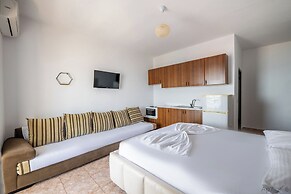 Al Mare Rooms - Sarande