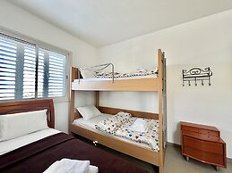 93 KAP - Stay Almyra House
