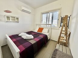 93 KAP - Stay Almyra House
