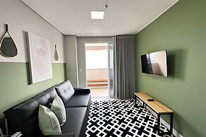iFlat Brookfield Towers BT3004