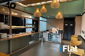 iFlat Brookfield Towers BT3004