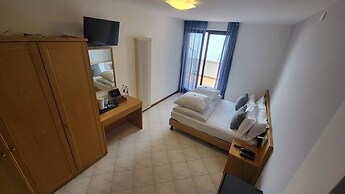 Villa Josefine Fron Lake - Adults Only