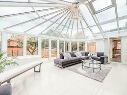 Pet Friendly - 11 Guests - 6 Beds - Bbq - Parking