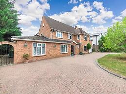 Pet Friendly - 11 Guests - 6 Beds - Bbq - Parking