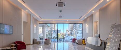 ORBI CITY RightApart Hotel