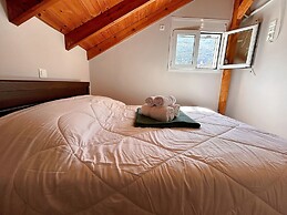 Bella Vista Junior in Kamena Vourla