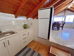 Bella Vista Junior in Kamena Vourla