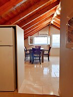 Bella Vista Junior in Kamena Vourla