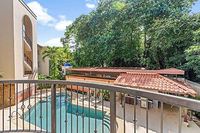Surfside Towers 205