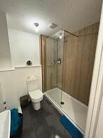 2 Bed-sleeps 3-parking-town Centre