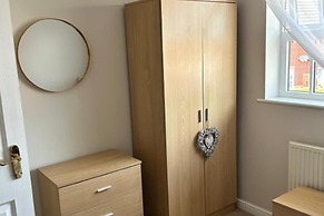 2 Bed-sleeps 3-parking-town Centre